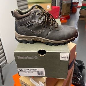 Timberland for kids size 4